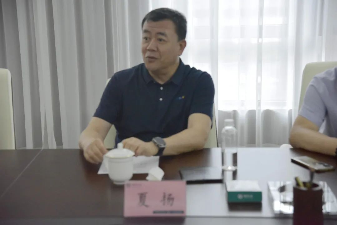 关注 |中国磨练检测学会副会长兼秘书长夏扬一行莅临OB欧宝酒业集团旅行座谈